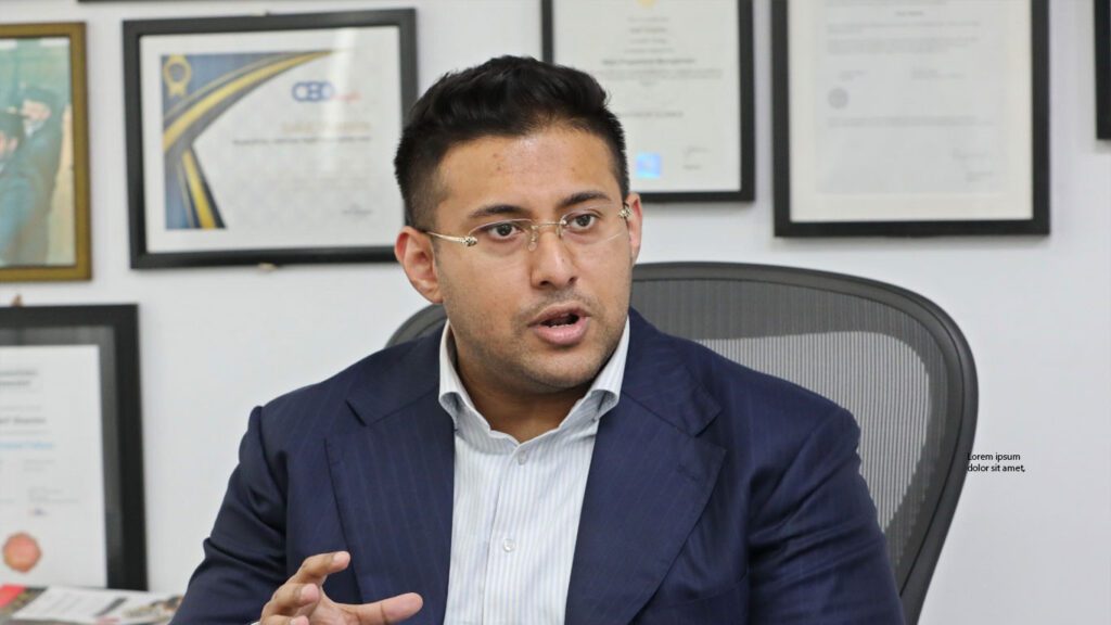 1756037210 Baae3700507de87e5a8c93da8f63edee.jpg