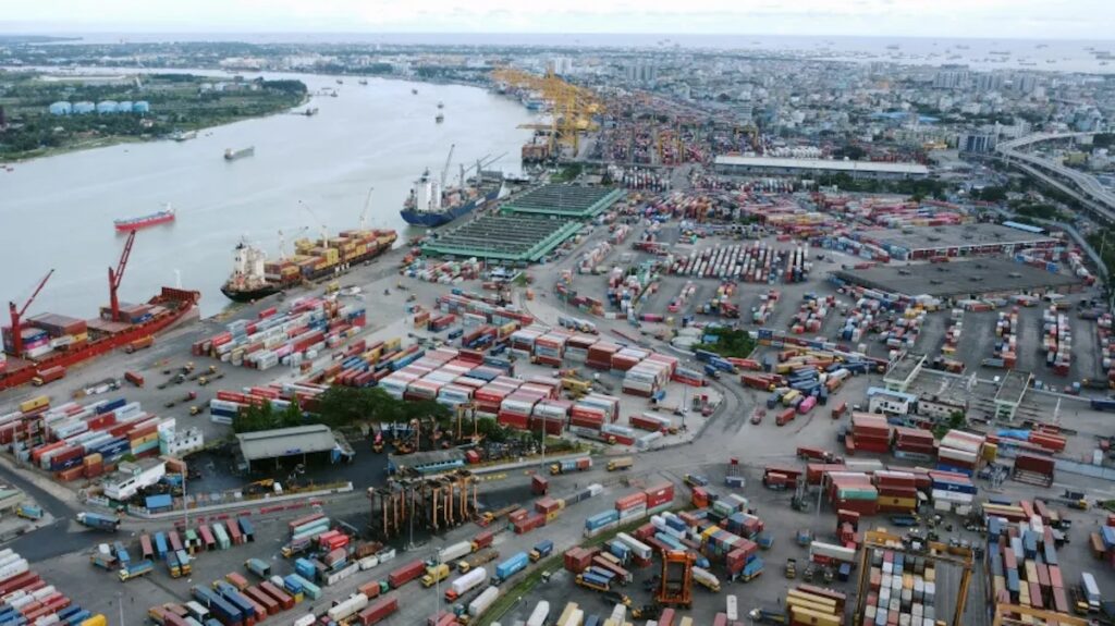 Bangladesh chattogram port.jpg